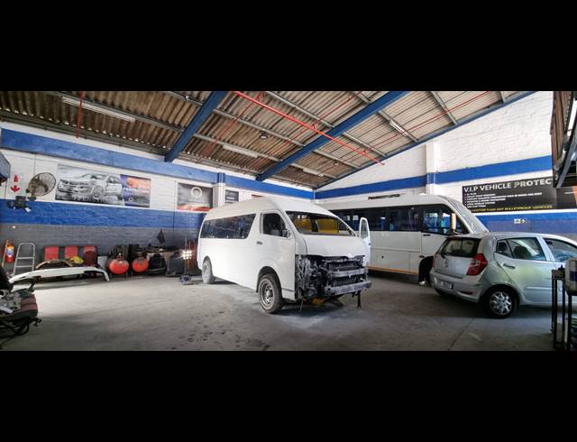 450M² WAREHOUSE TO LET IN ROSSBURGH